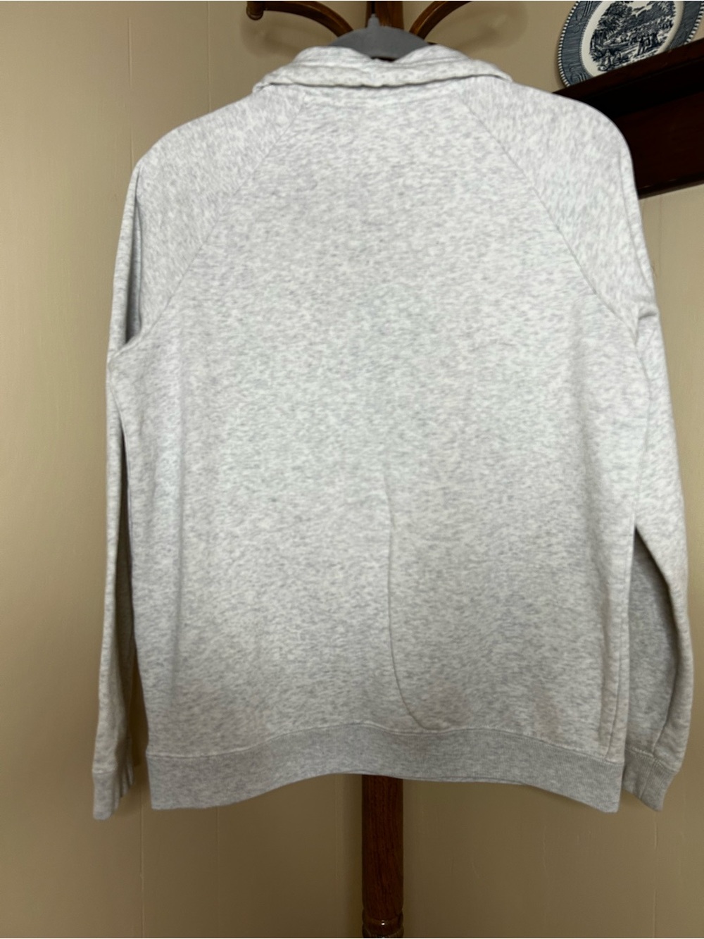 NIKE- quarter zip pullover - Picture 9 of 10